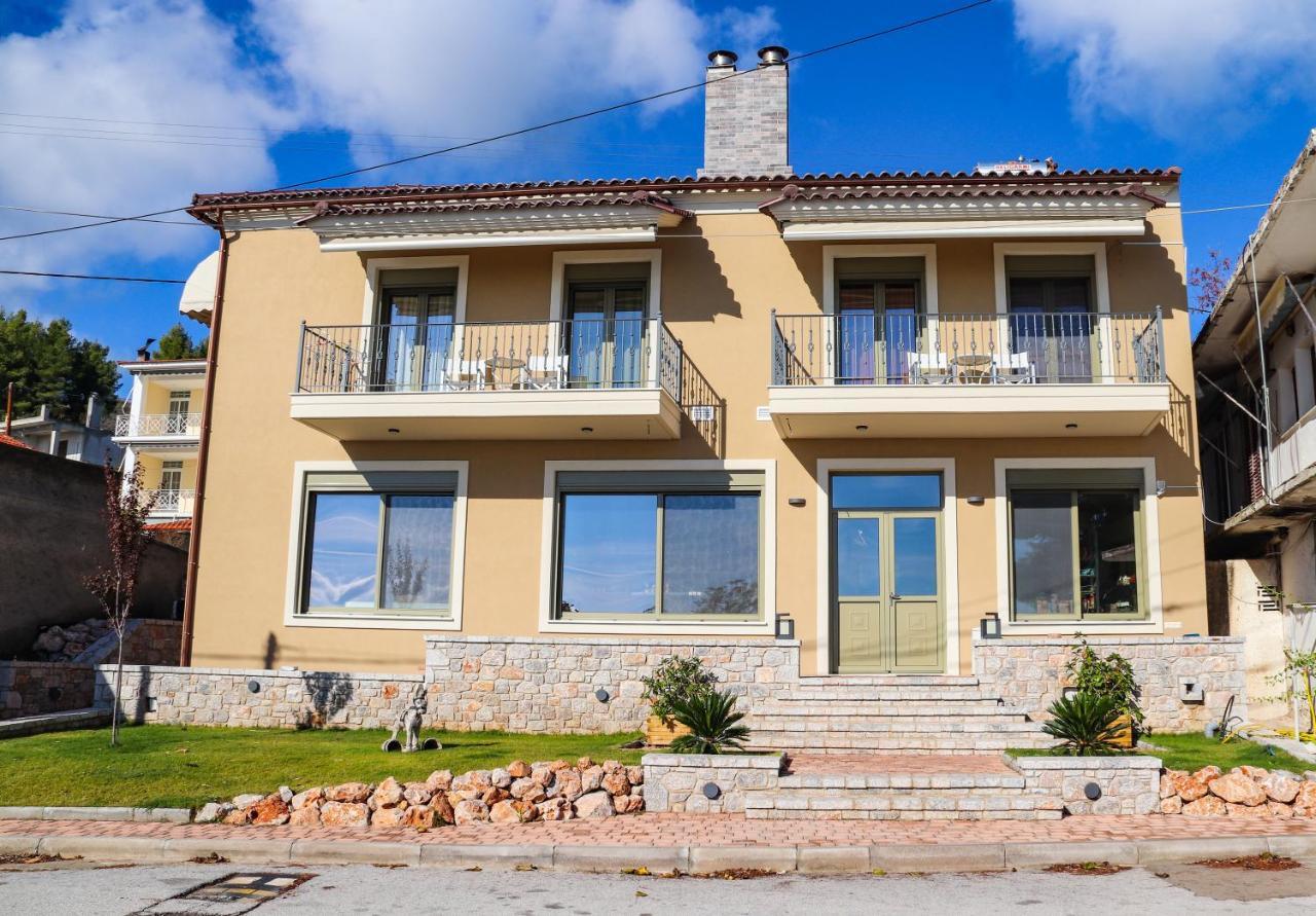 East & West Seaside Apartments Gialtra Экстерьер фото